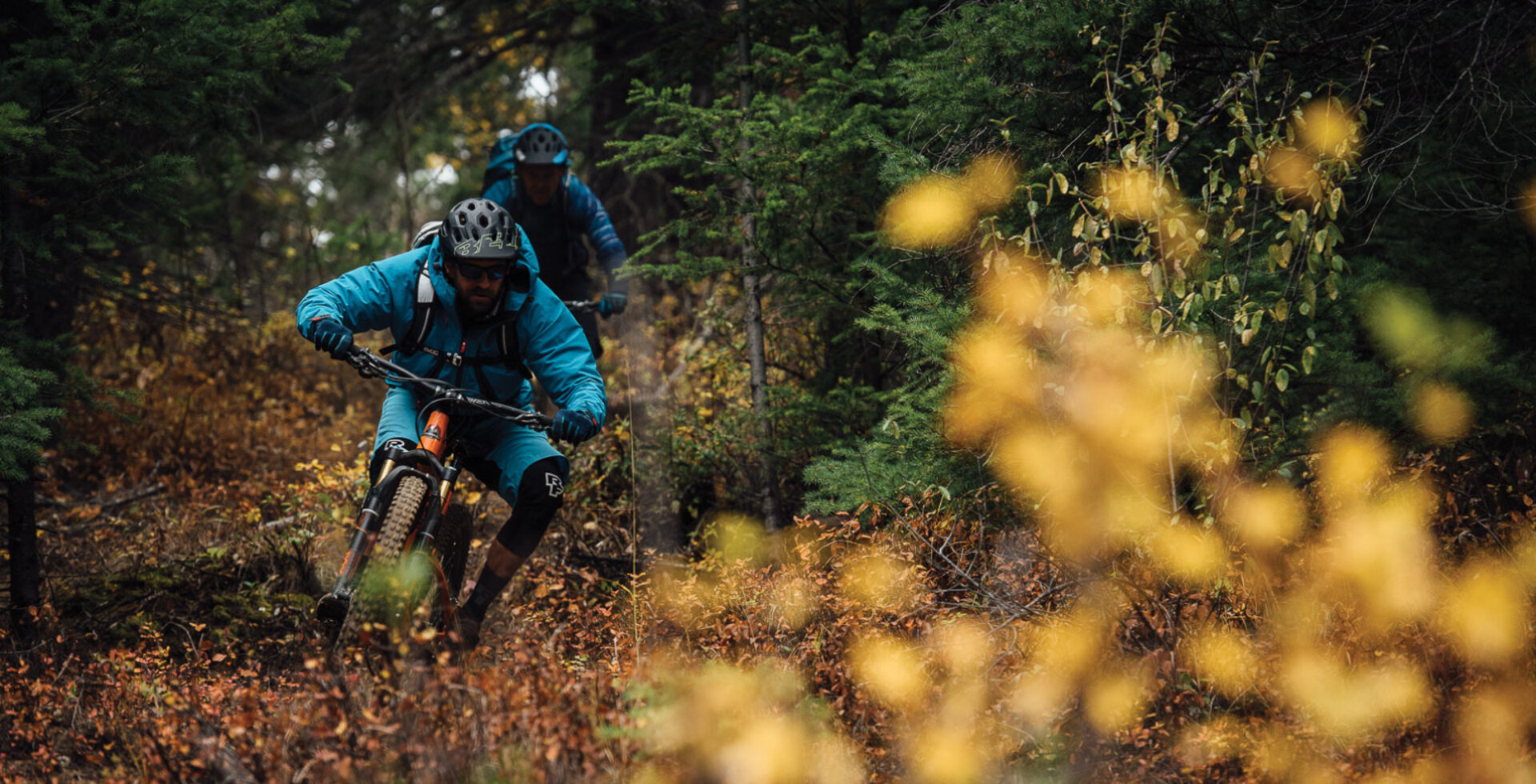 All-day grinders require a list of necessities: lots of layers, food and a positive mental attitude. If there’s anyone who knows what it takes to keep morale high on a backcountry epic, it’s Wade Simmons and Andrew Shandro. 