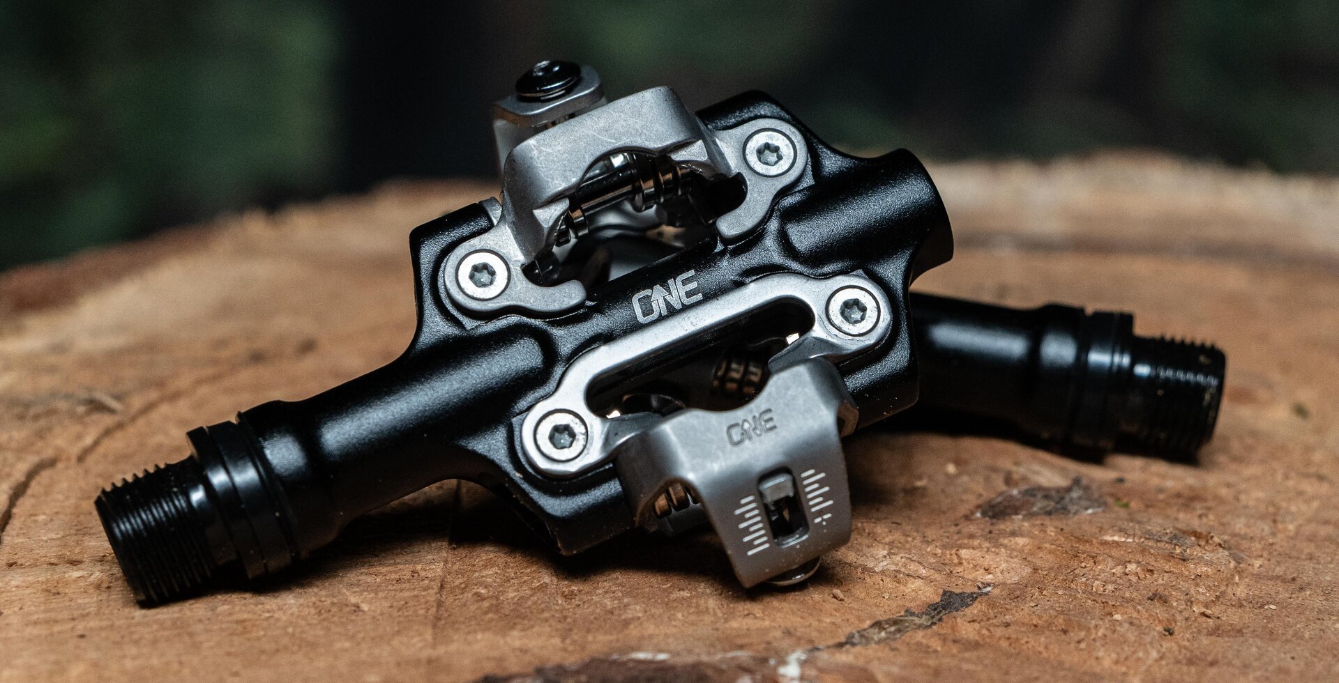 The new OneUp XC Clip is lighter, thinner, more affordable, and more colorfull than the competition.