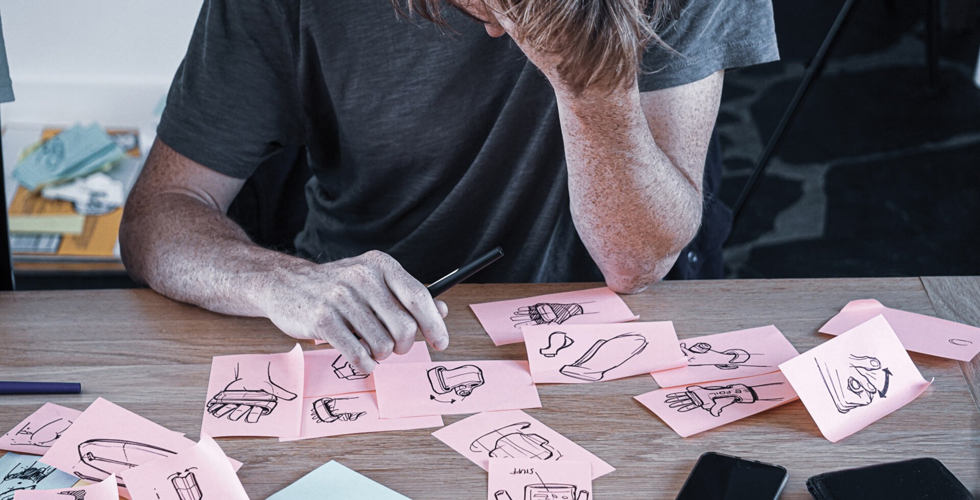 Between a full-time job as a product designer for Salomon, being a father and riding bikes as much as he can, it’s amazing Victor finds time to draw for fun. But when he does, the result is always enjoyable and humorous.