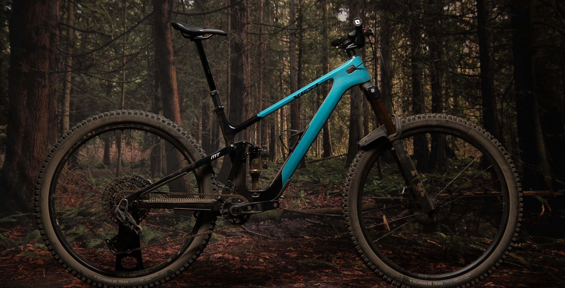  At a distance you could mistake the MT for the LT, but there's plenty to set them apart.