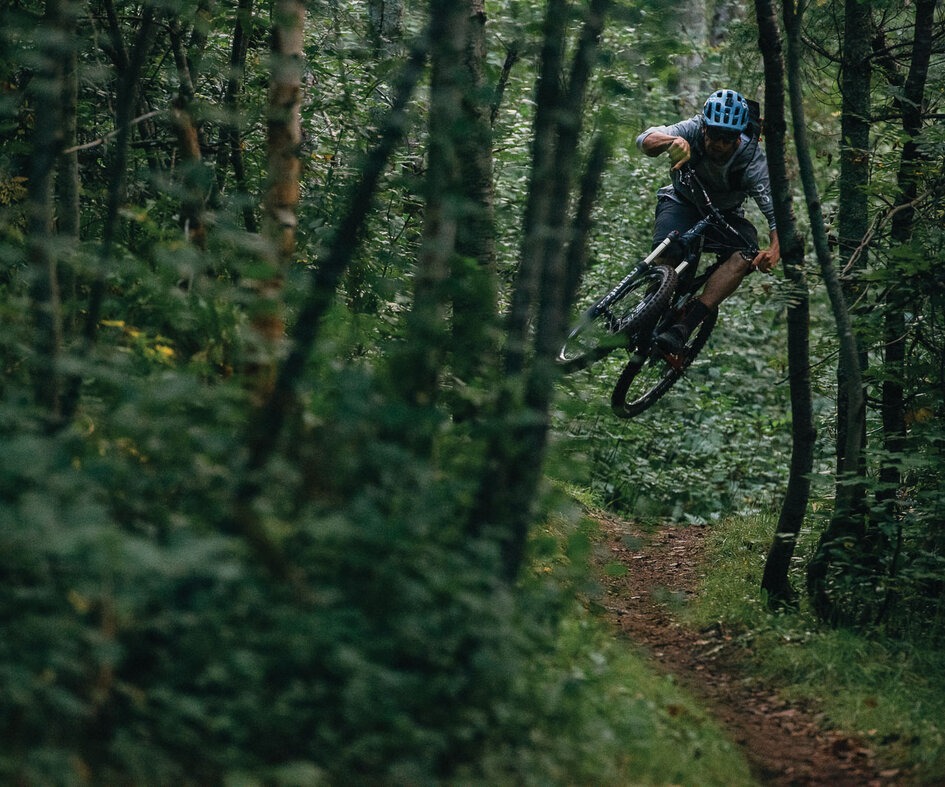 A trail is what you make of it, and Eric Porter is a professional at finding every inch of fun, wherever he’s riding. Porter sends an alternative line on one of Swedetown’s many XC trails.