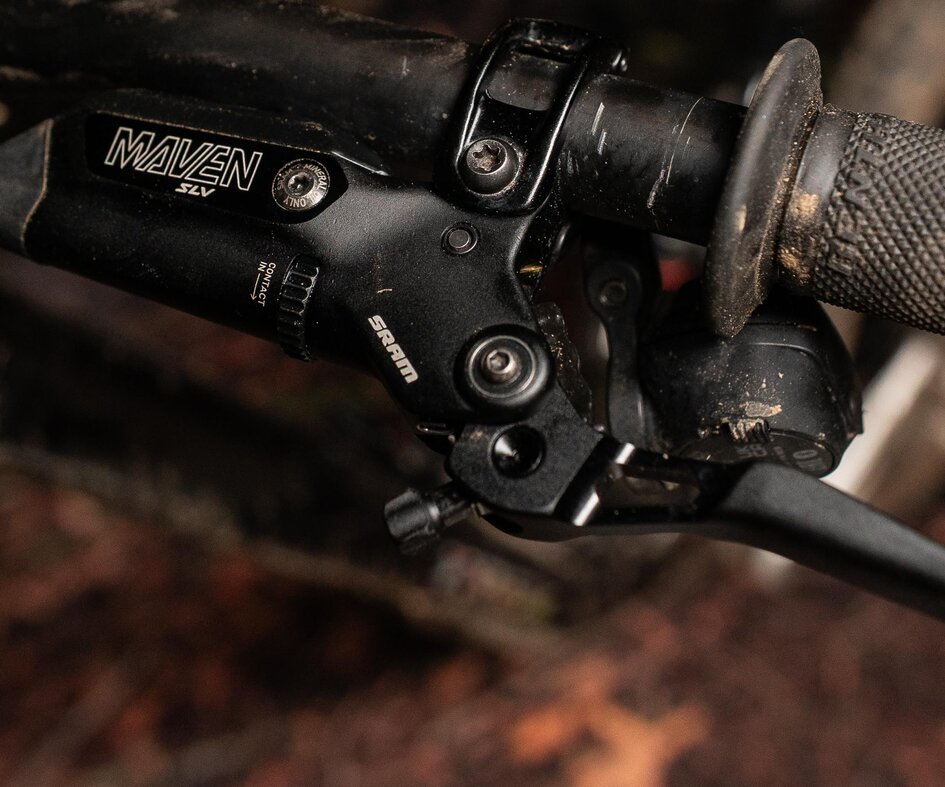 At a glance, the only tell for the new Maven B1 is the slightly different finish, and updated lever shape.
