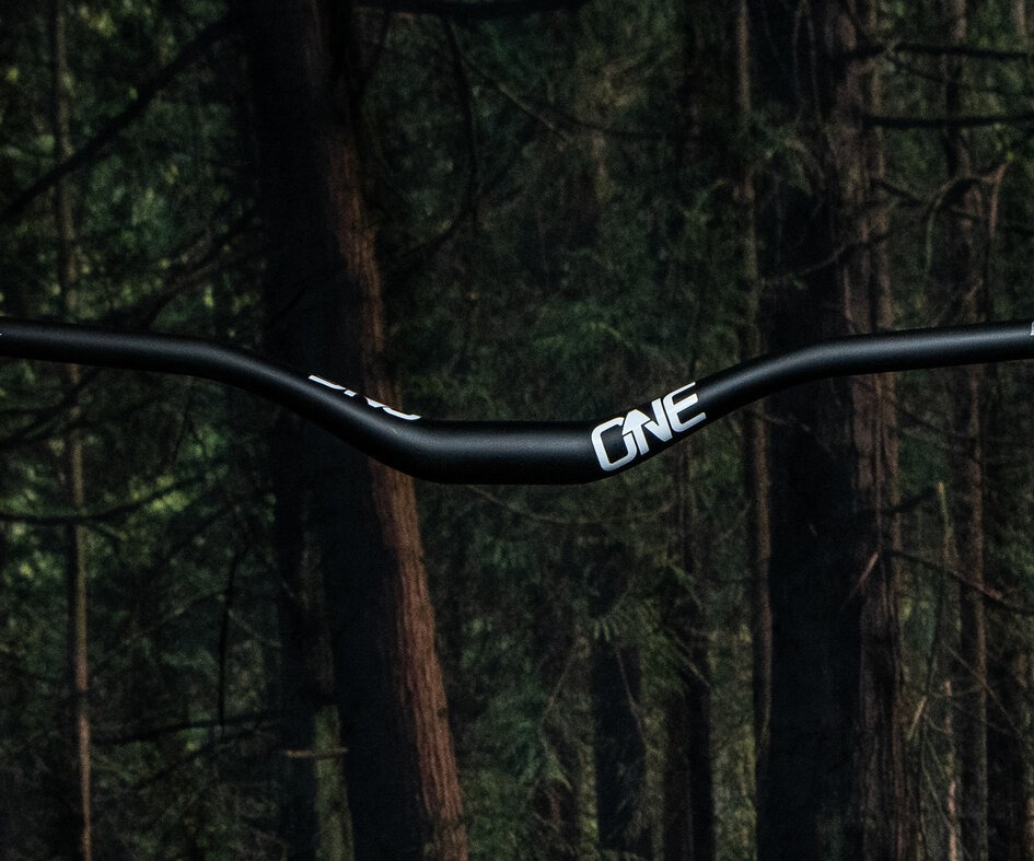 The second version of OneUp's handlebar is available in a higher rise, and a narrower width.