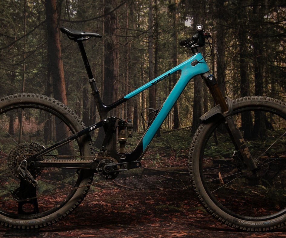 At a distance you could mistake the MT for the LT, but there's plenty to set them apart.