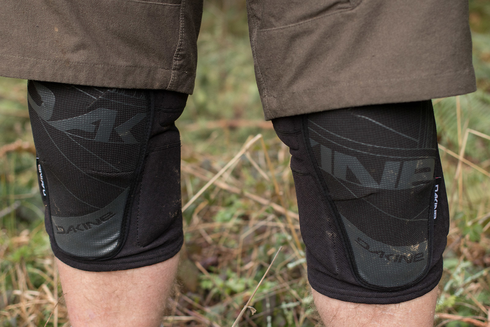 Dakine mountain sale bike knee pads