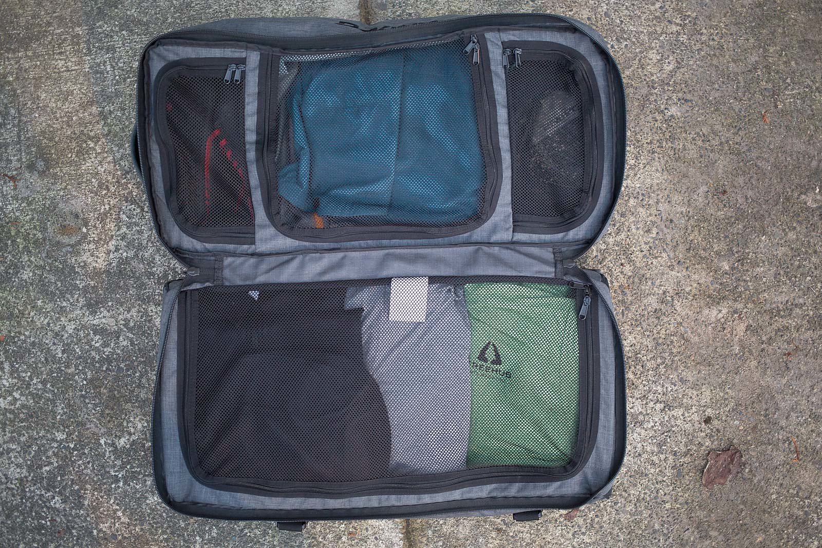 Split roller suitcase deals