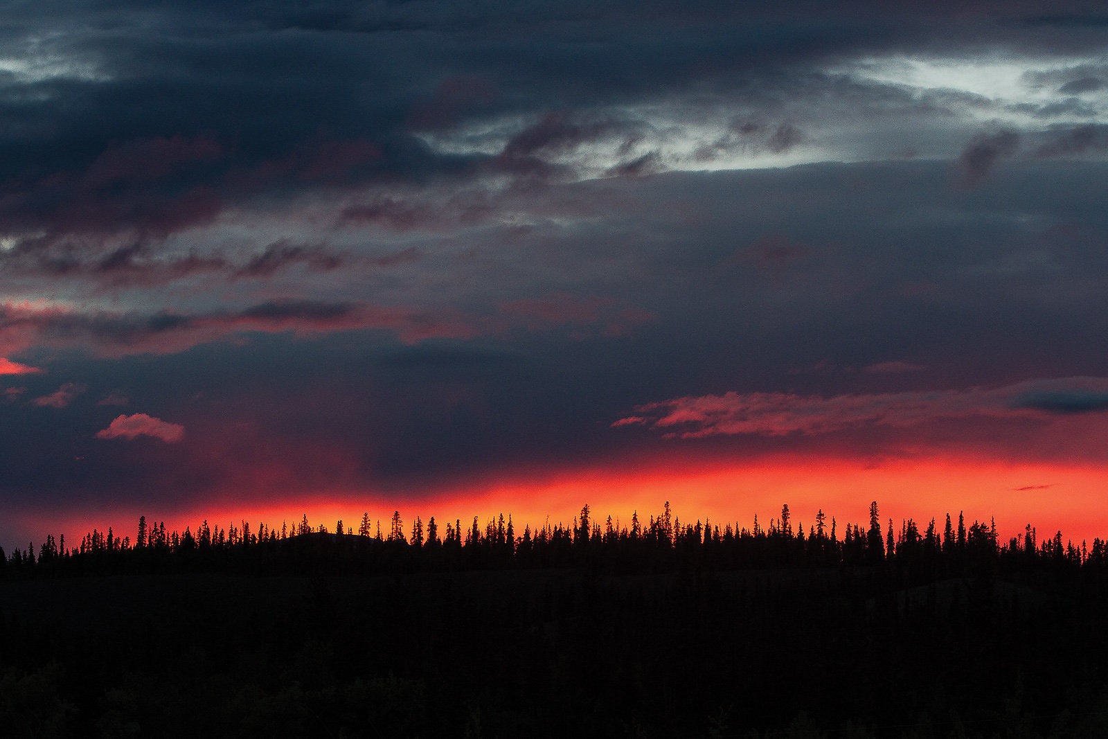 Midnight sun, Travel Yukon - Yukon, Canada