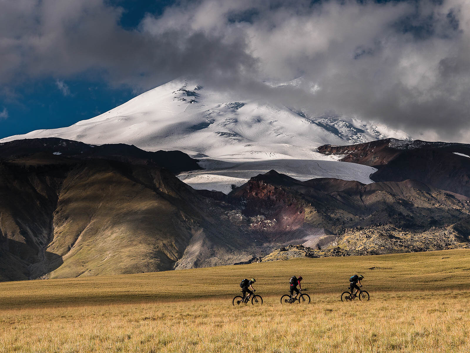 Crashing On The World's Most Dangerous Trail - BikeMag