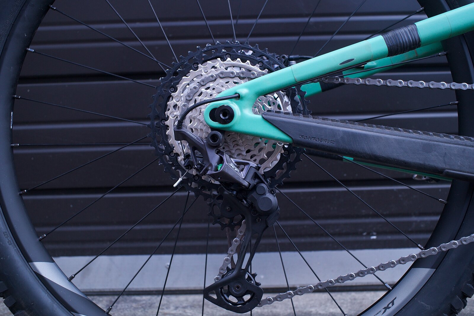 SHIMANO 8100