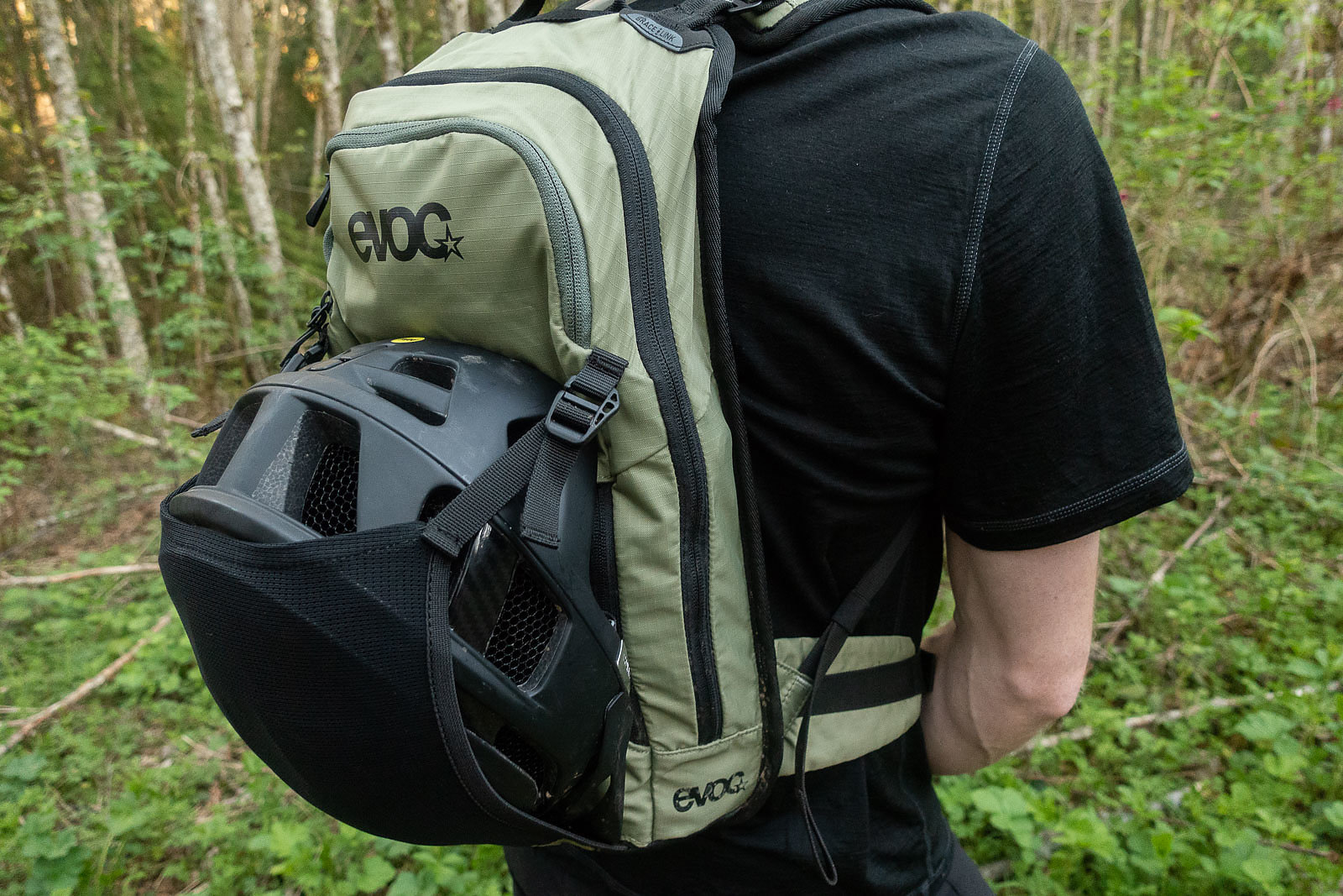 EVOC Stage 6L // Backpack Review Freehub Magazine