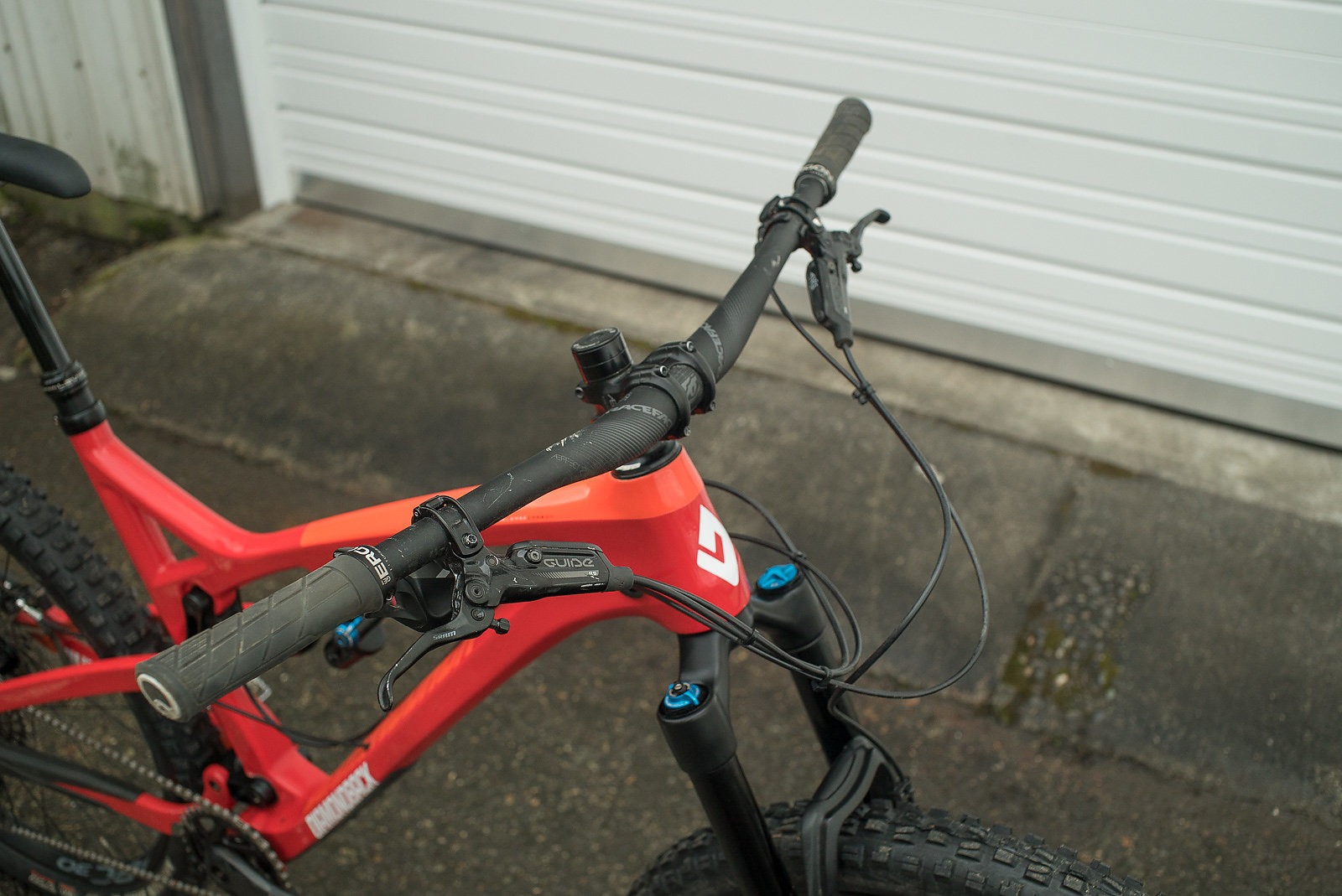 Diamondback release 5c 2024 carbon mountain bike