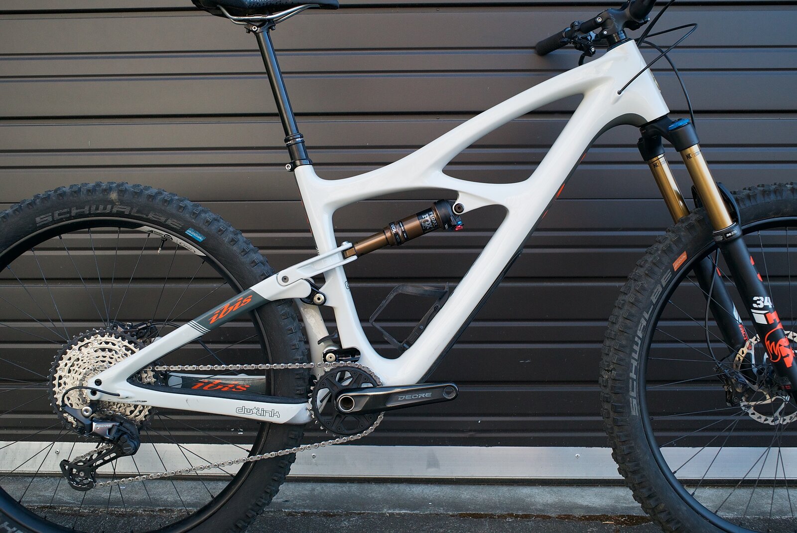 mojo mountain bike