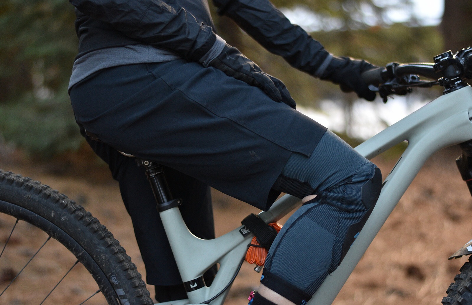 Review: All-new Specialized Trail-Series Pant and Air Long Sleeve