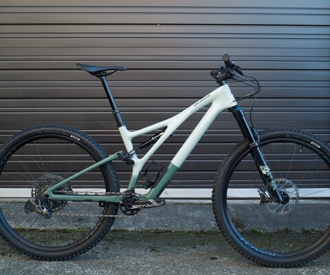 The storied Specialized Stumpjumper—perhaps the most famous mountain bike model in the history of our sport—has undergone major updates for 2021.