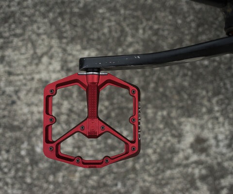 Crankbrother's Stamp pedals have a solid build, lightweight design and come in two different sizezs.