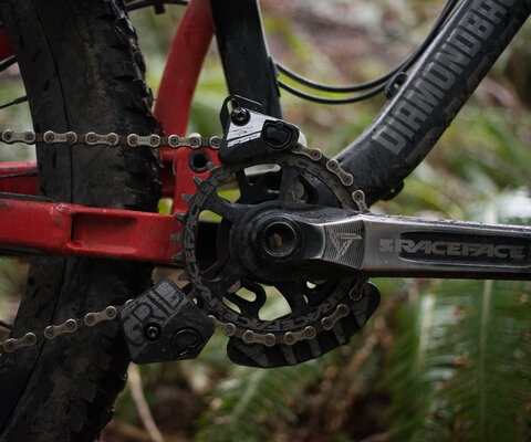 FSA's Grid chain guide is a simple, yet durable component that sticks to only the necessary basics.