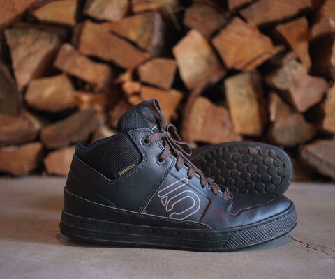 Five Ten brought back the classic high top with this one, complete with PrimaLoft insulation for those abnormally cold rides.
