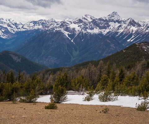 Big mountains in every direction. Photo: Mark Taylor