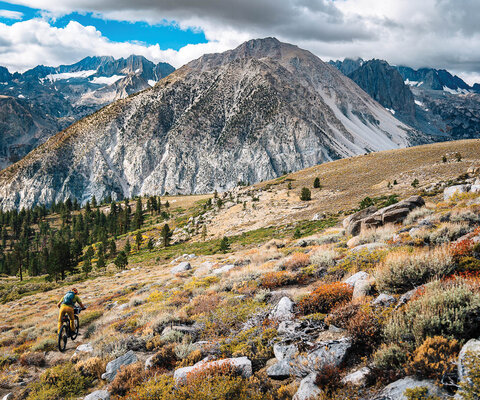 At nearly 5,000 miles, the Orogenesis trail stretches from the U.S.-Canada border down to the tip of the Baja California Peninsula, terminating in Cabo San Lucas. Kurt Refsnider descends the Baker Creek trail with views of the Palisade Crest, a region that holds half of all the 14’ers in California and some of the southernmost remaining glaciers in the Sierra Nevada. Photo: Ken Etzel