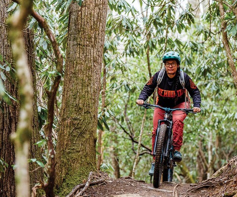 At more than 11 miles, the Fire Mountain Trails system offers visitors a variety of ride experiences with a trailhead right in the heart of the Qualla Boundary. For Laura Blythe, that means easy access to trails such as Uktena, which snakes its way up to flowy, popular downhill runs Kessel Run and Spearfinger.