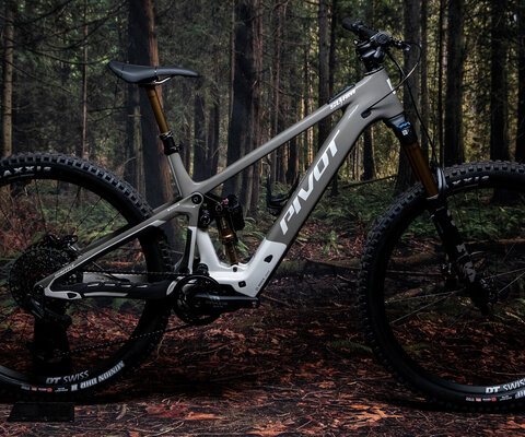 The new Shuttle SL/AM is Pivot's light-ish weight do-it-all e-bike.
