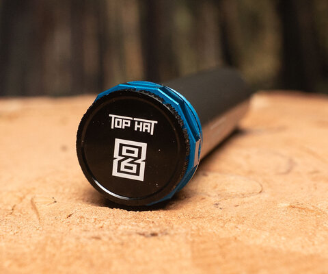 The only clue the TopHat is installed is this top cap and the blue ring below it.
