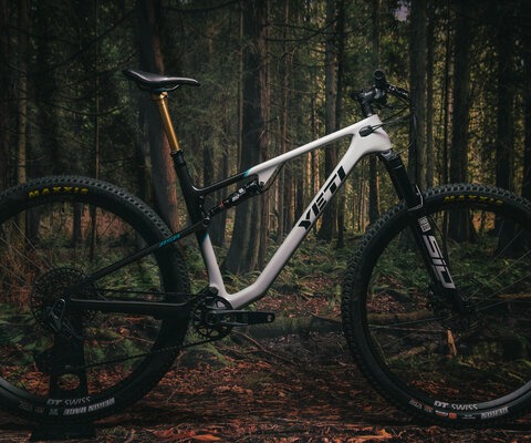 Cross-country bikes have evolved to be better on demanding descents. The ability to pop over roots with such ease and to rocket through flatter sections of trail make the Yeti ASR an awesome experience for a more traditional mountain biker who’s used to longer travel trail bikes.