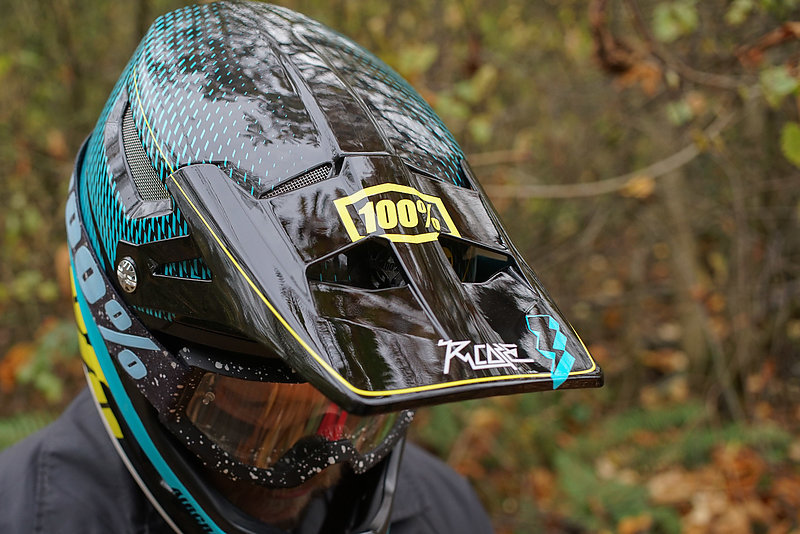 100 aircraft carbon helmet review sale