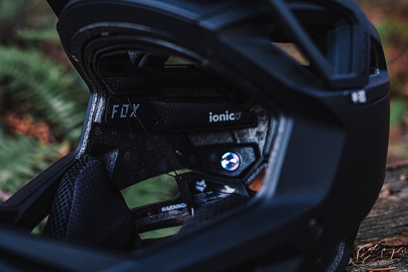 Fox Proframe RS full-face helmet review - BikeRadar